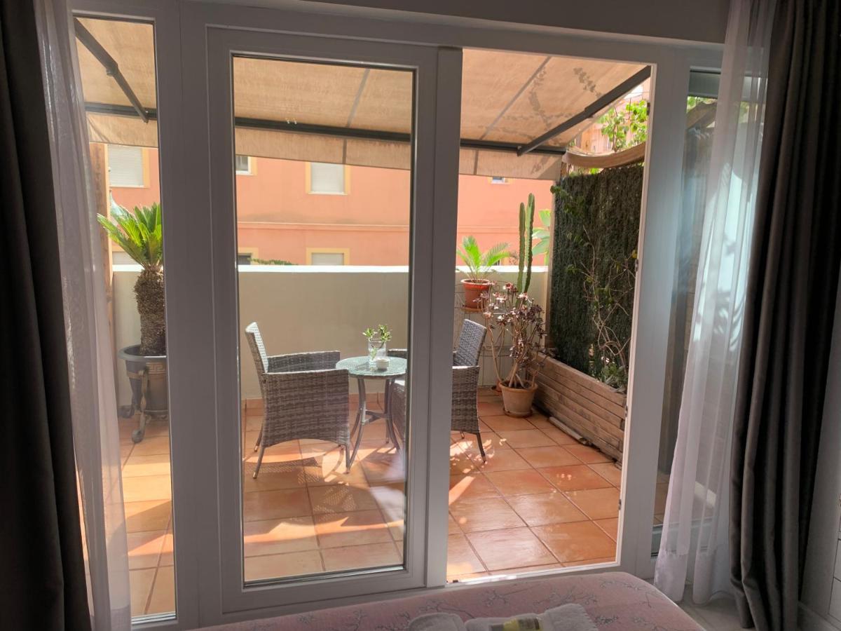 Kentia Rooms Malaga Exterior photo